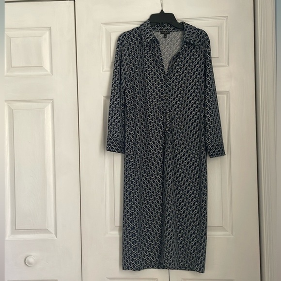 Talbots Dresses & Skirts - Talbots Navy and white medium petite dress with tied waist